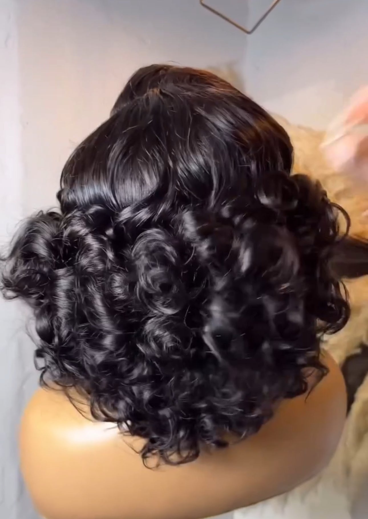 10” Eva short bouncy wig
