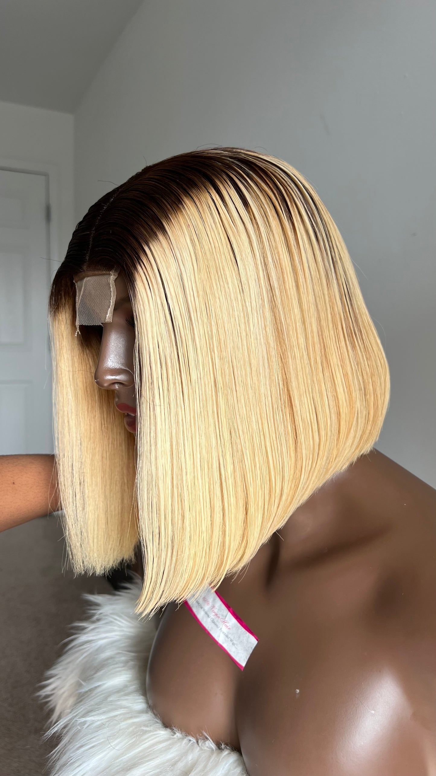 10" Leslie Blonde Bone straight Closure Wig