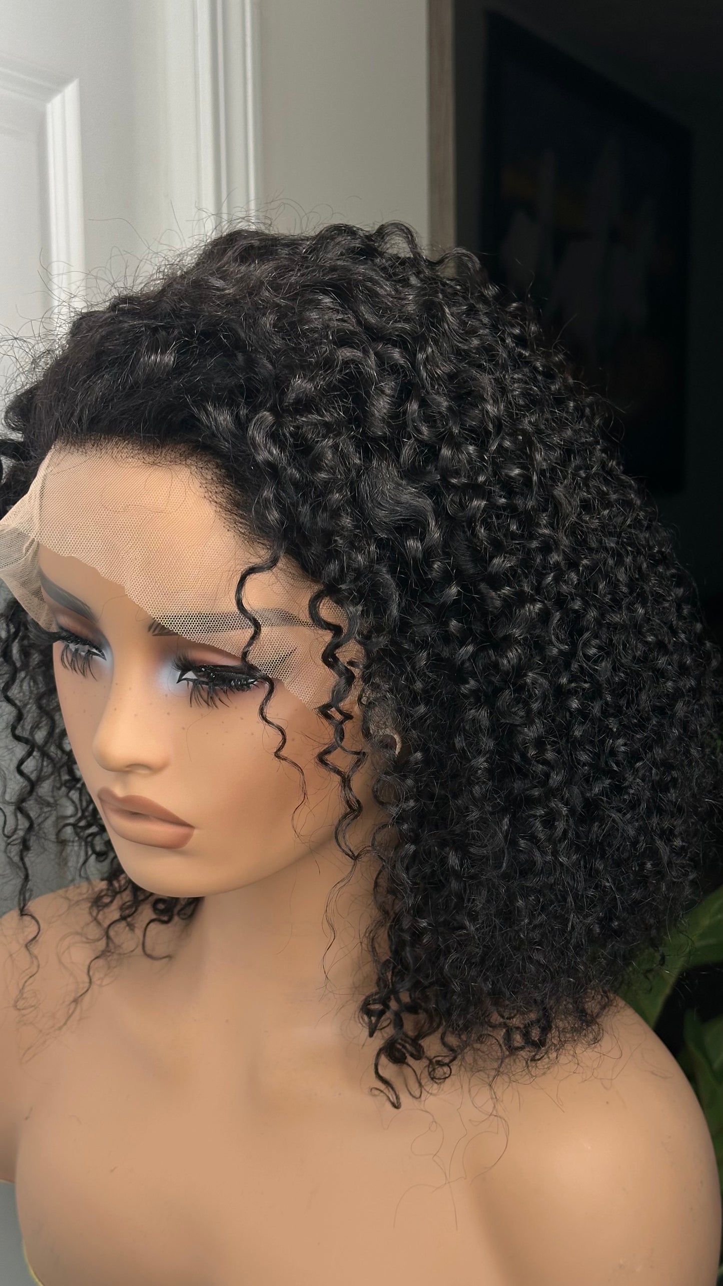 ELLE 16” Pixie curls frontal wig
