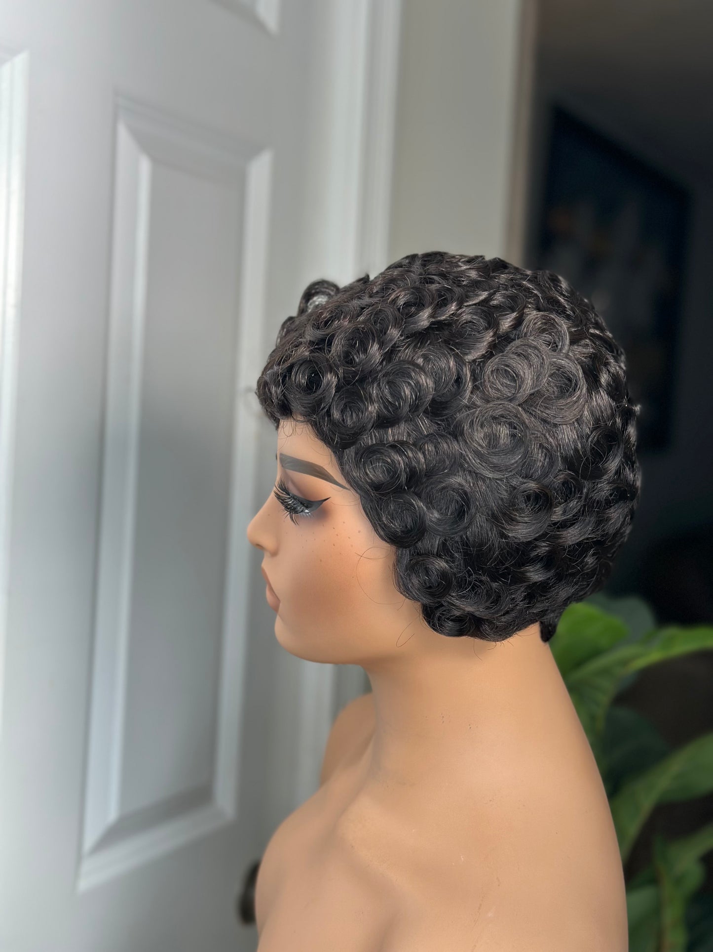Luxury Curly Pixie Cut Wig – Soft Defined Curls | Glueless & Beginner-Friendly
