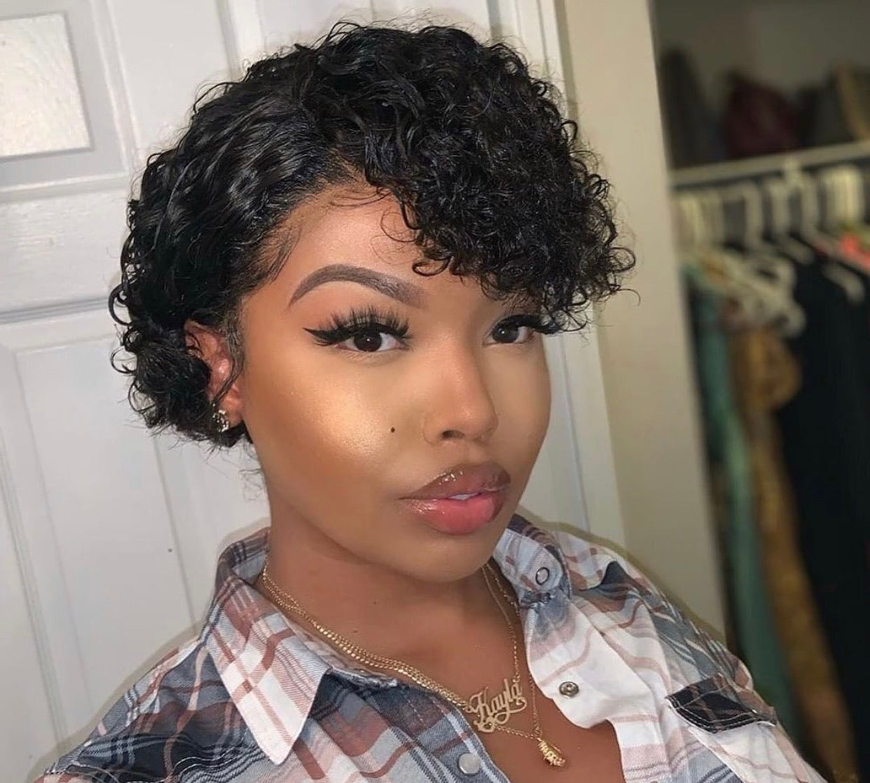 MATURE BOSS SHORT PIXIE CUT WATER WAVE GLUELESS MINIMALIST HD LACE WIG WITH BANGS