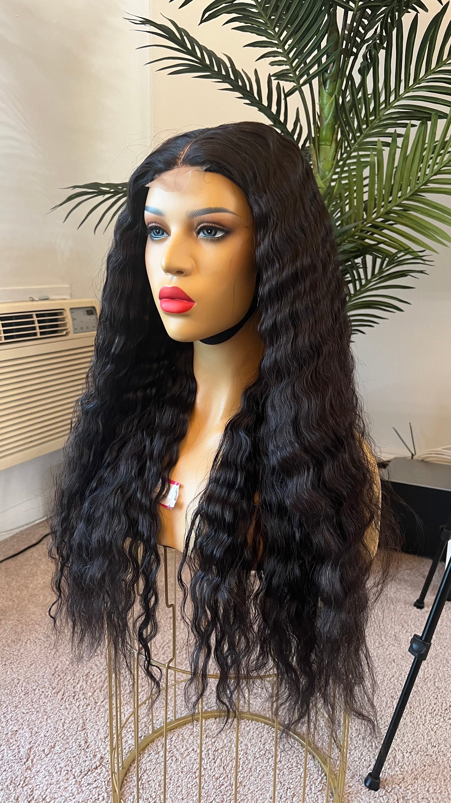 28” Whitney crimp curly wig