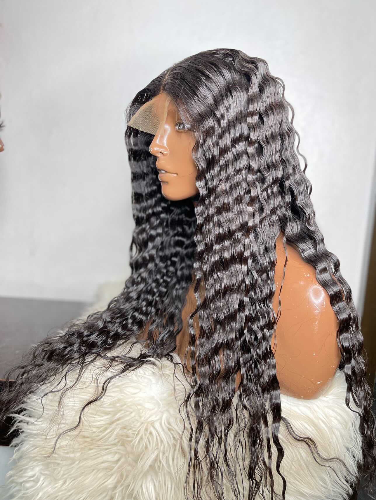 28” Whitney crimp curly wig